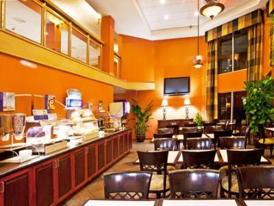 Holiday Express Clearwater East - Icot Center By Ihg